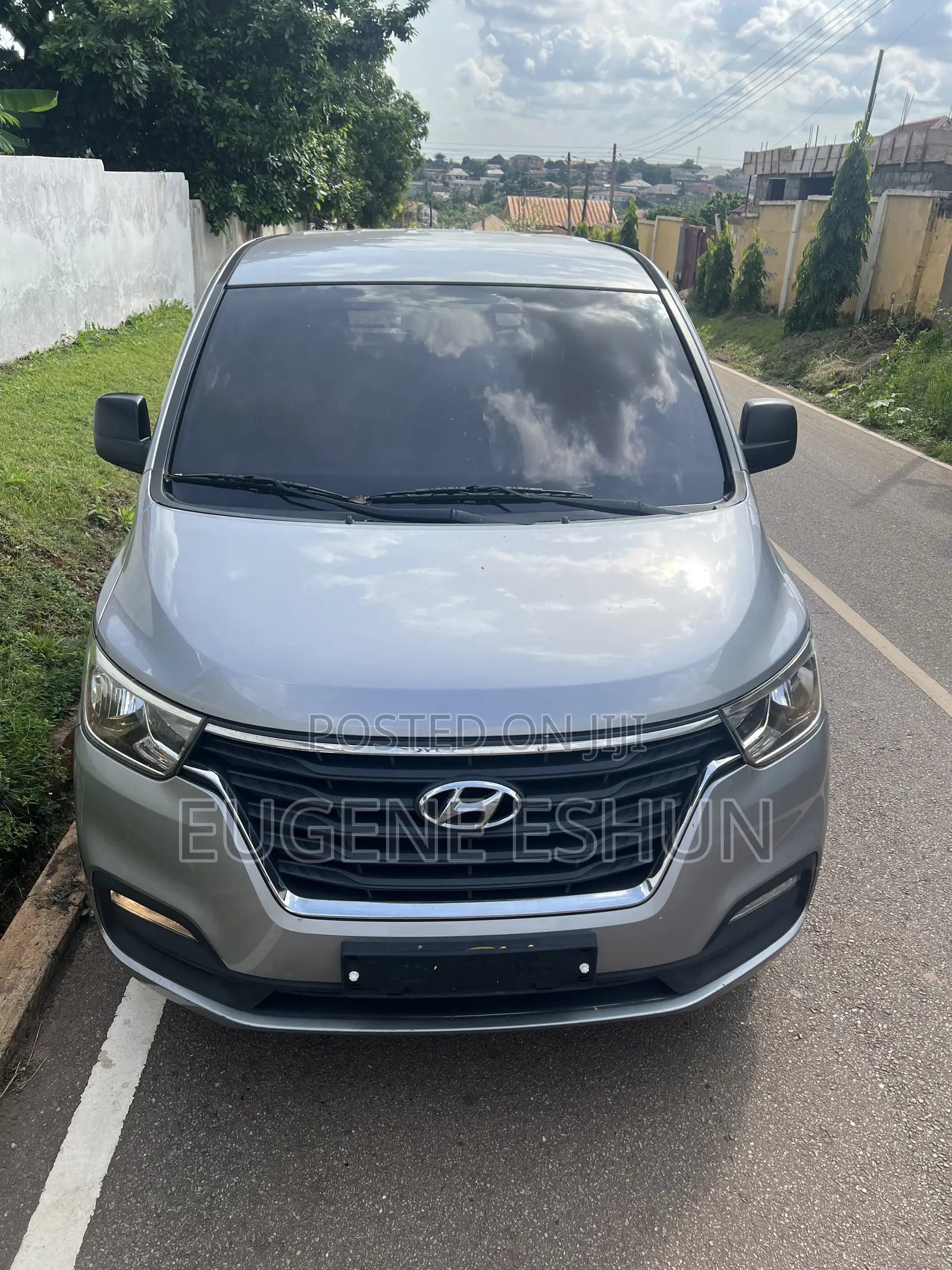 Hyundai H1 2019 Gray