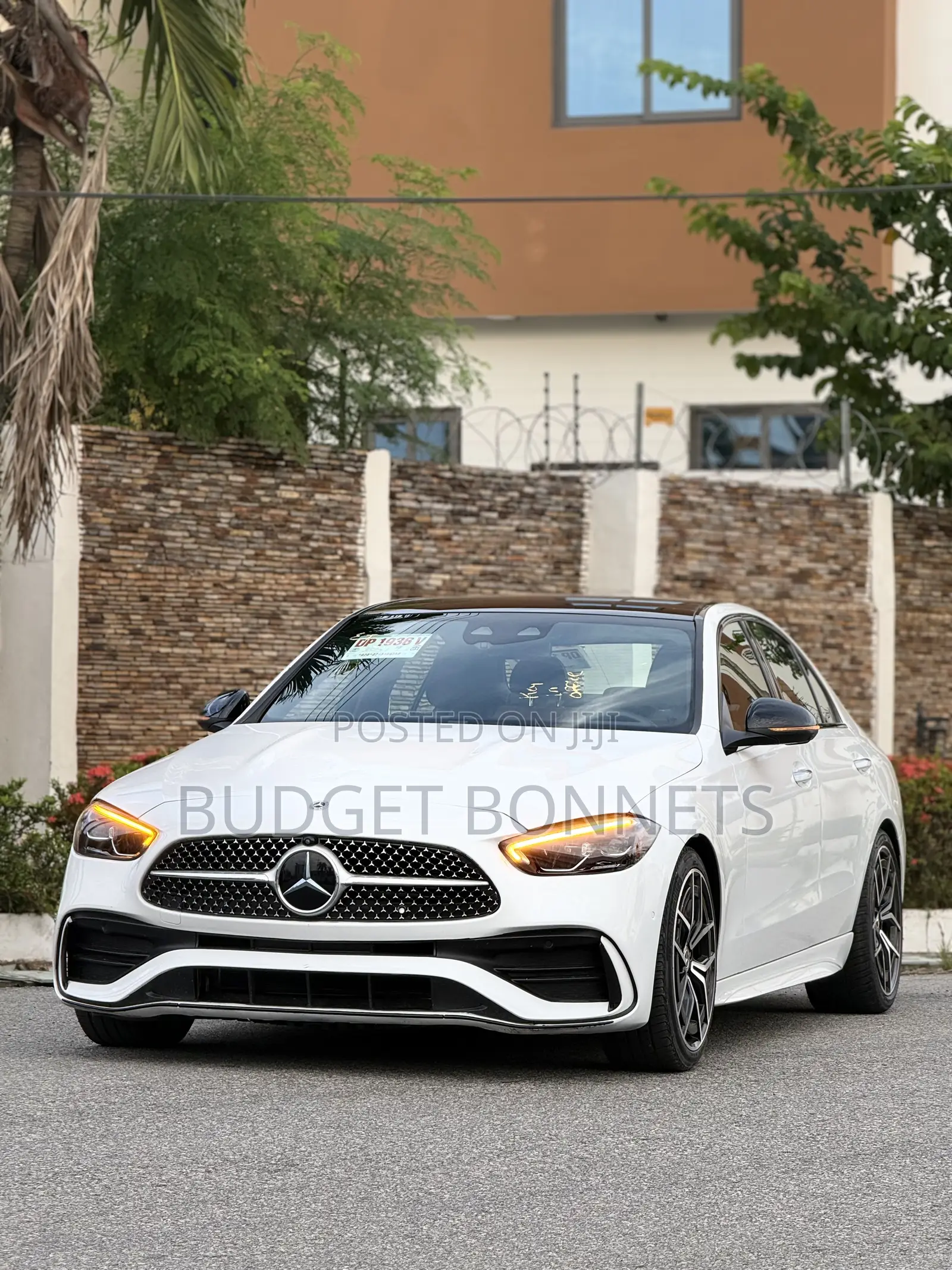 Mercedes-Benz C300 2023 White