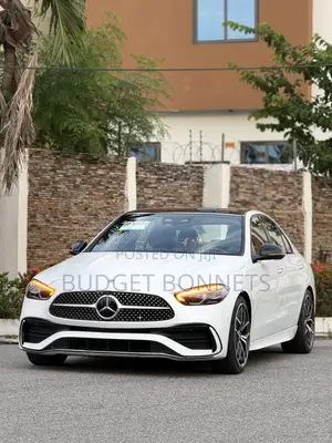 Mercedes-Benz C300 2023 White