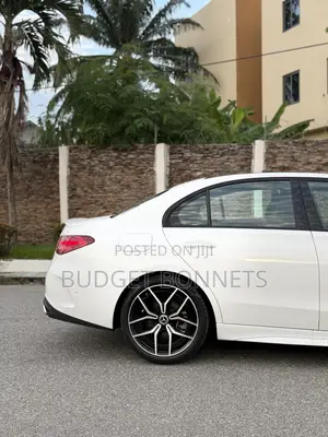Mercedes-Benz C300 2023 White