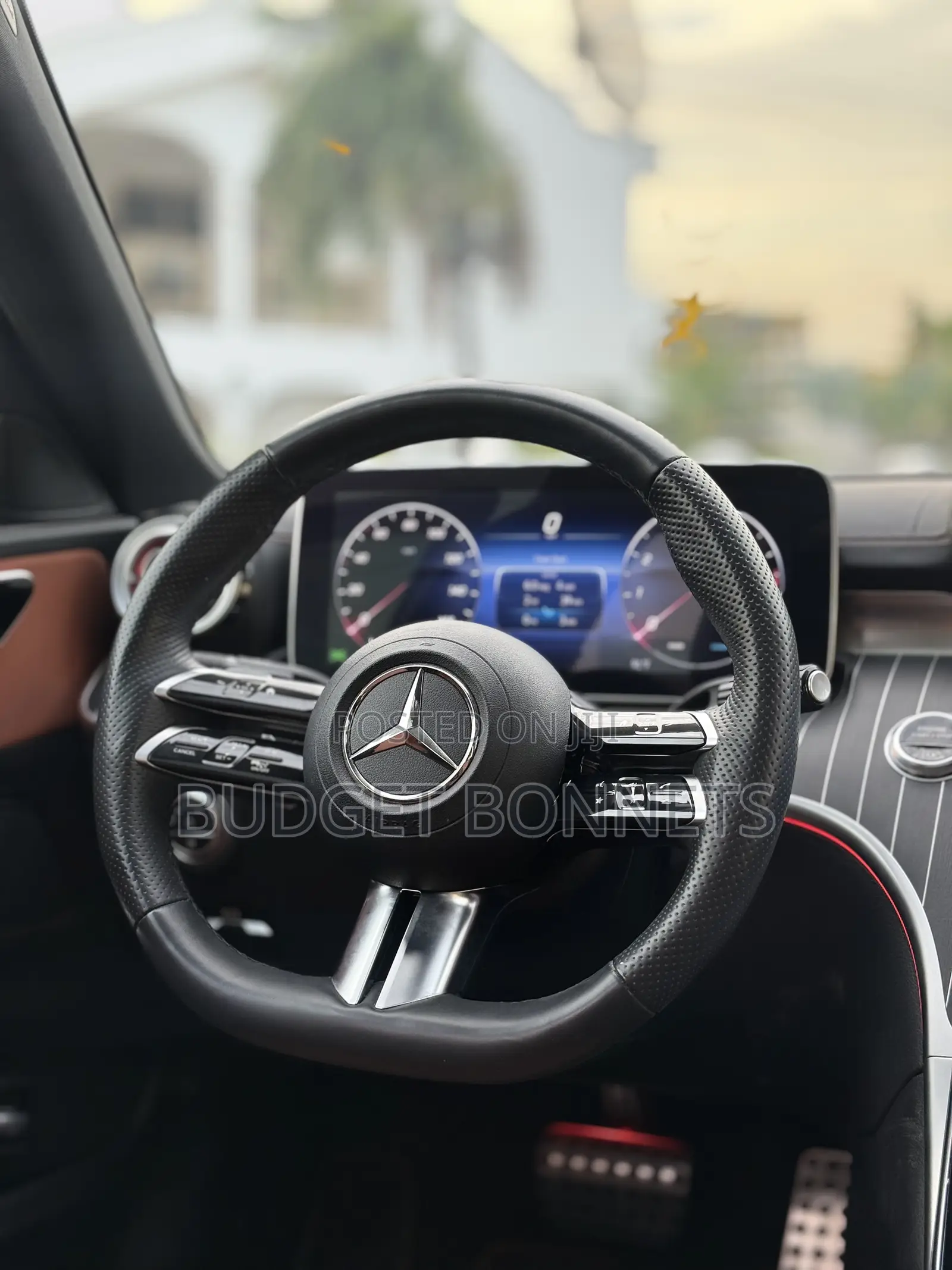 Mercedes-Benz C300 2023 White