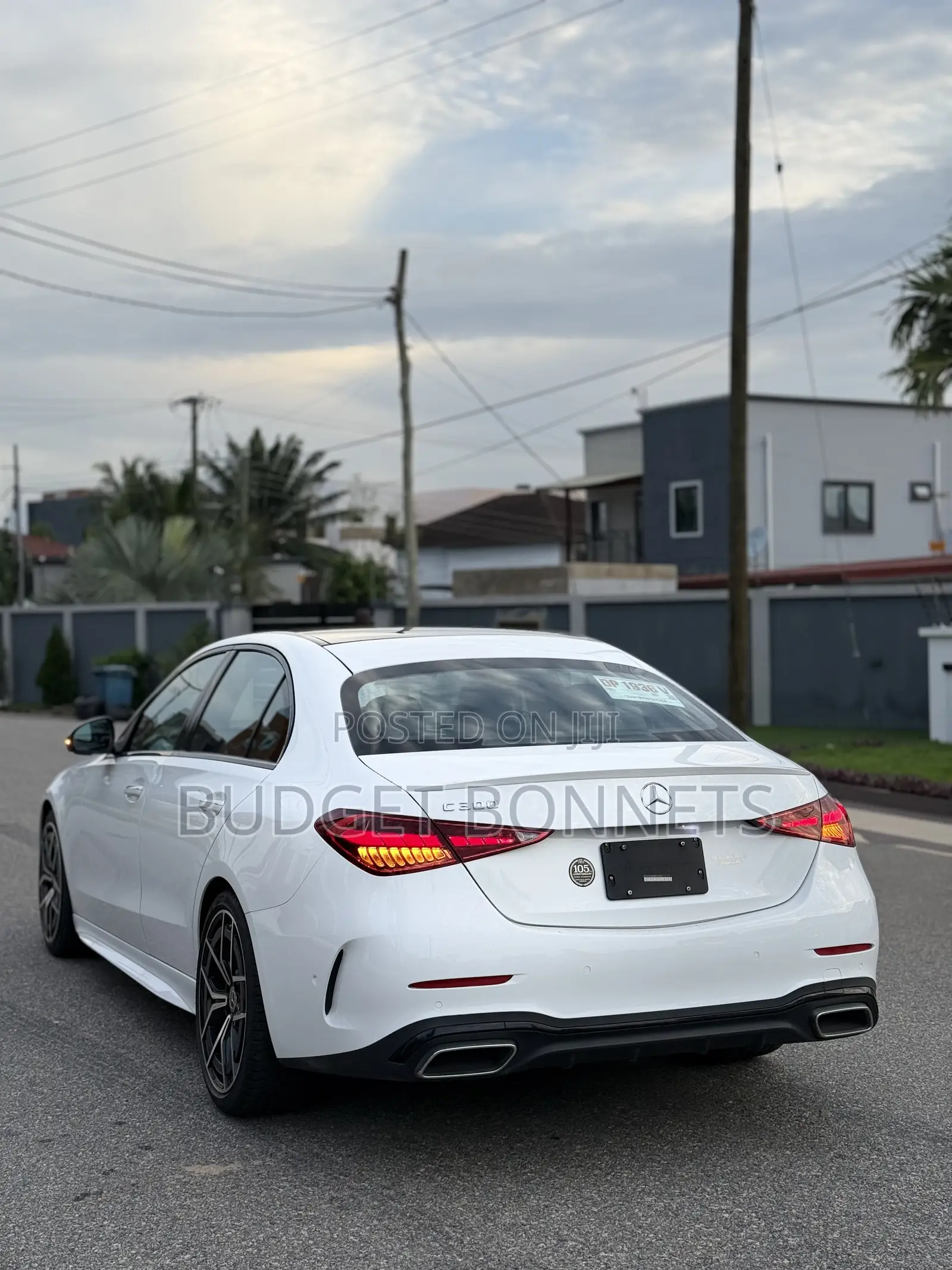 Mercedes-Benz C300 2023 White