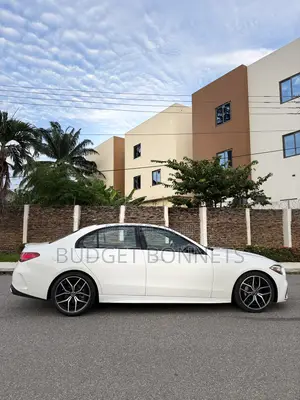 Mercedes-Benz C300 2023 White