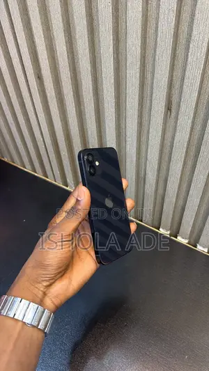 Apple iPhone 12 64 GB Black