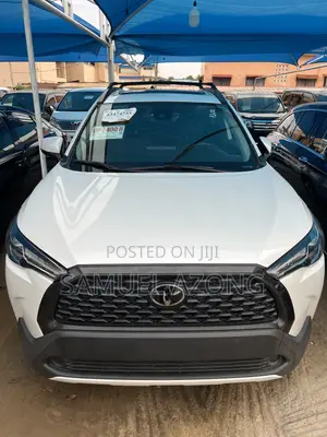 Toyota Corolla Cross 2.0 Petrol AWD 2022 White