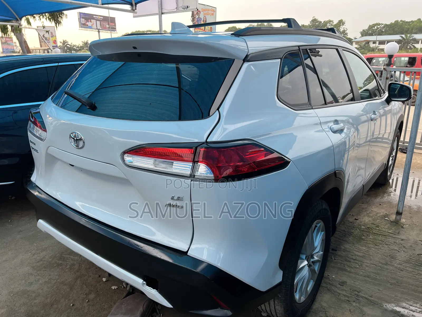 Toyota Corolla Cross 2.0 Petrol AWD 2022 White