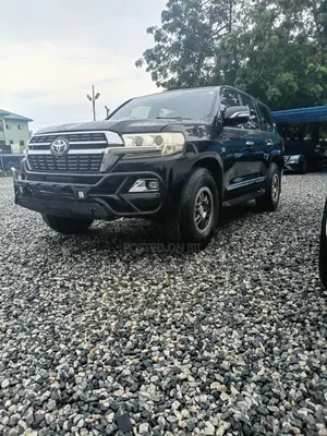 Toyota Land Cruiser 5.7 V8 VX-S 2014 Black
