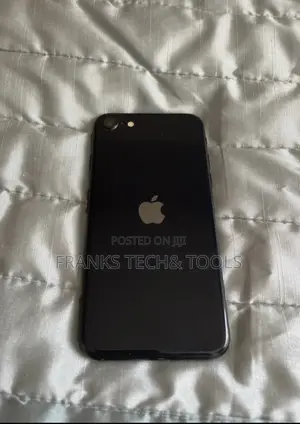 Apple iPhone SE (2022) 64 GB Black