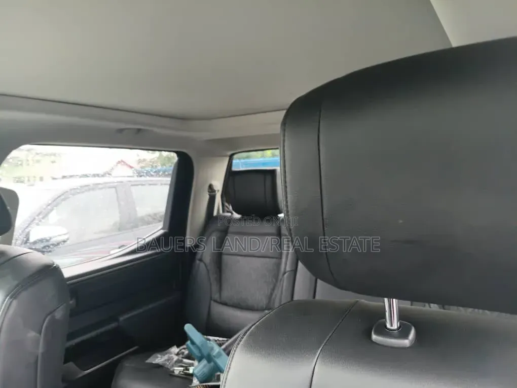 Toyota Tundra 2022 White