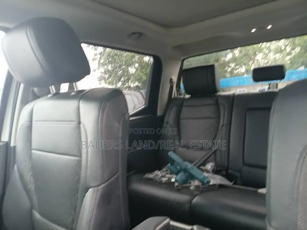 Toyota Tundra 2022 White