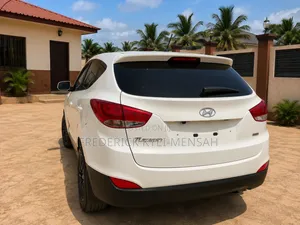 Hyundai Tucson 2012 White