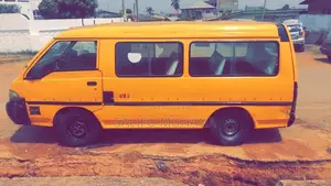 Hyundai H-100 1999 Yellow