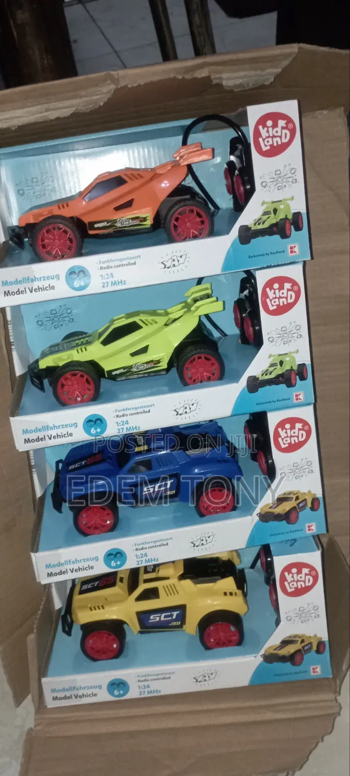 Kidland Branded Dune Blasters Radio-Controlled Buggies in 1:24 Scale
