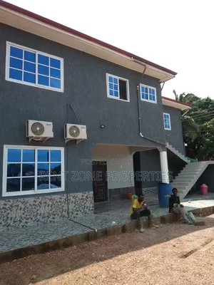 3bdrm Apartment in Ofankor for rent