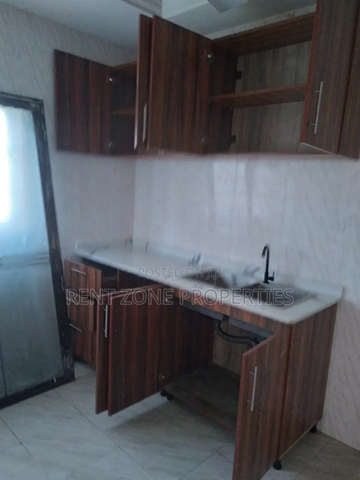 3bdrm Apartment in Ofankor for rent