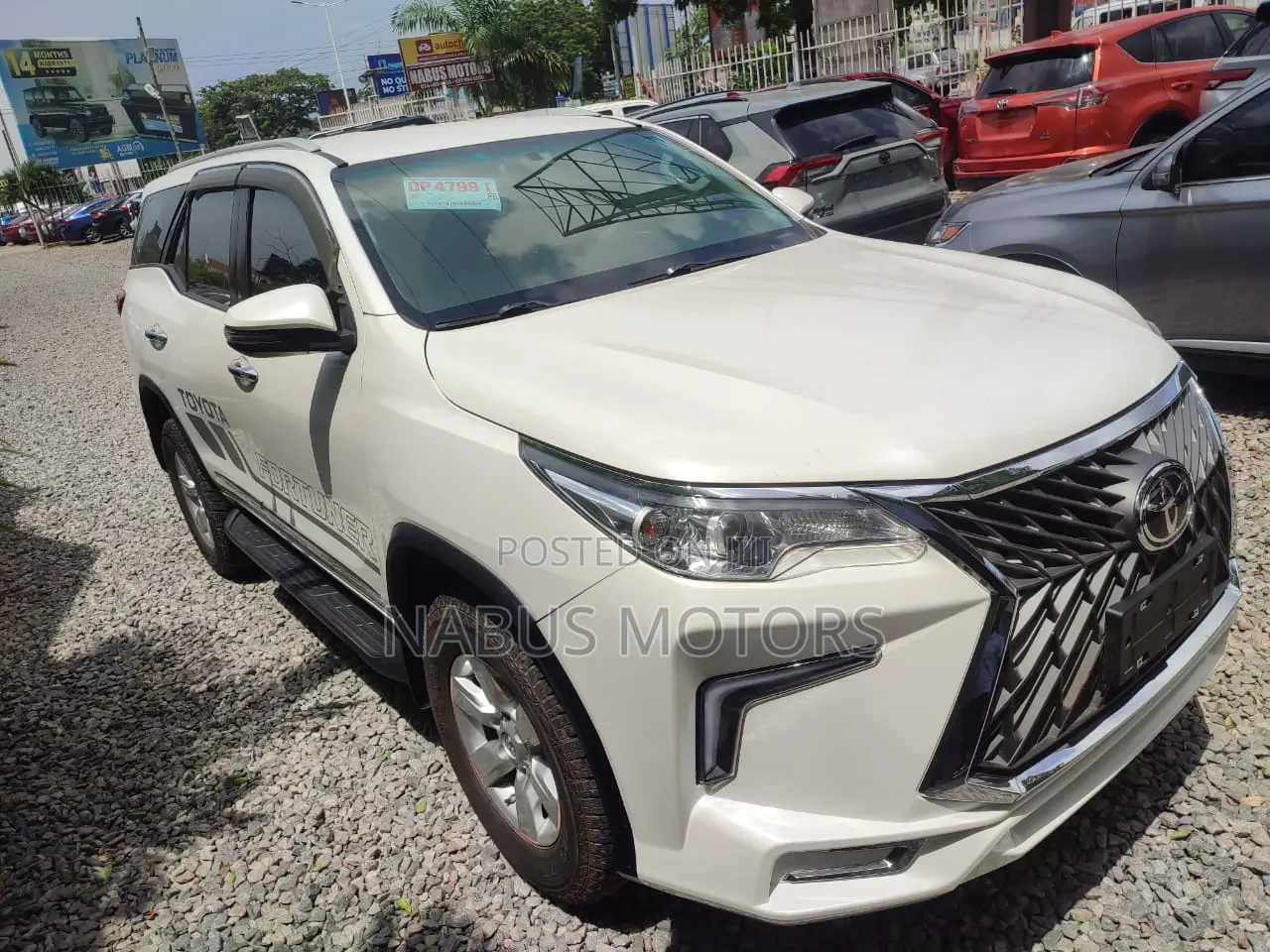 Toyota Fortuner 2.7 AWD 2018 White