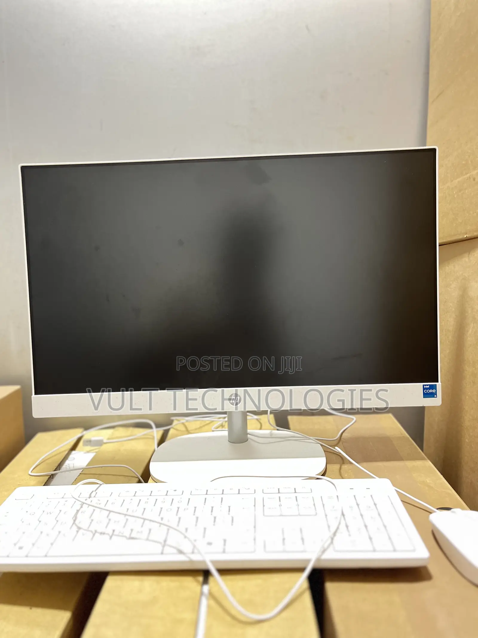 New Desktop Computer HP AiO 27 8GB Intel Core i7 SSD 512GB