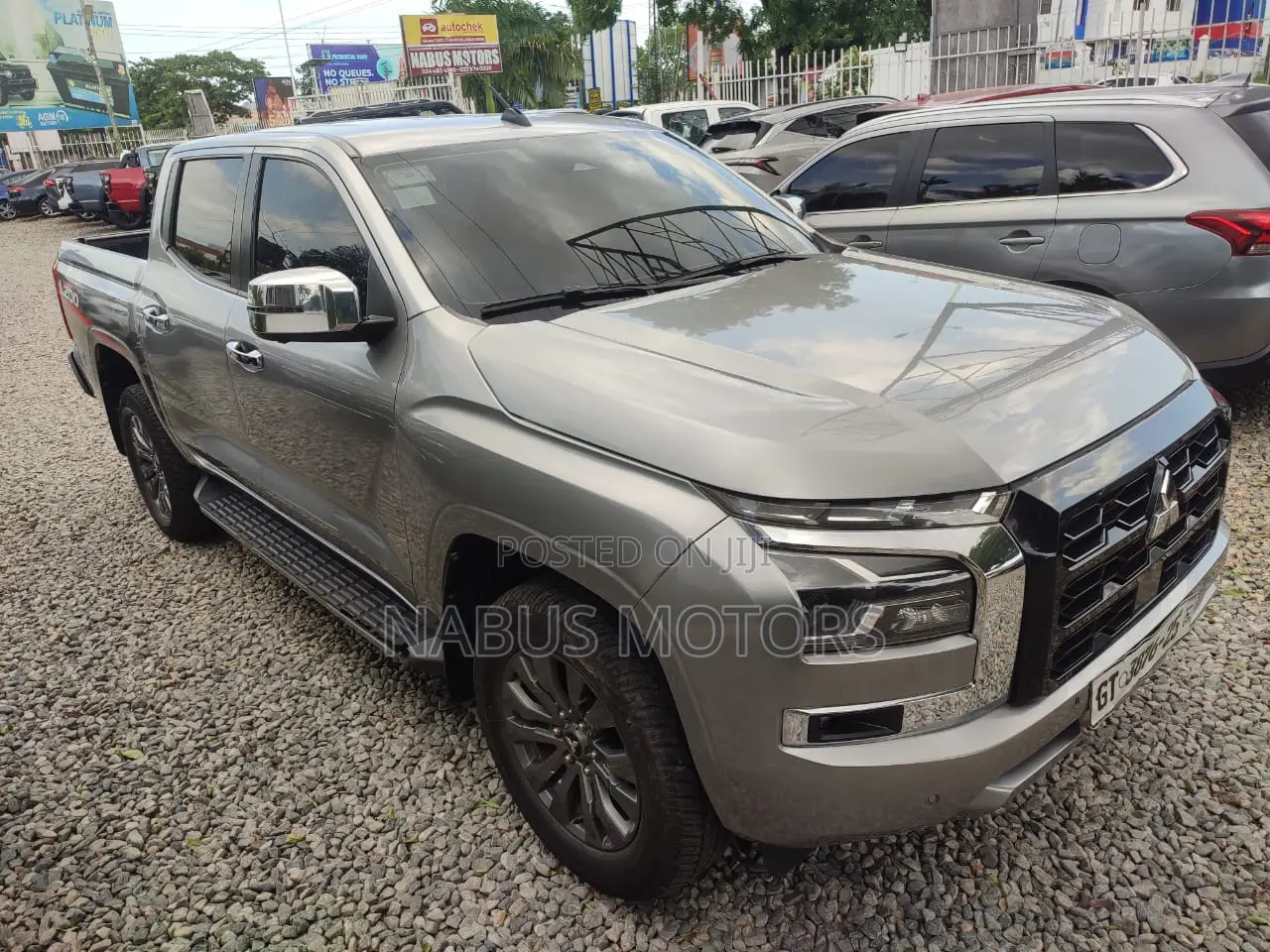 Mitsubishi L200 2025 Gray
