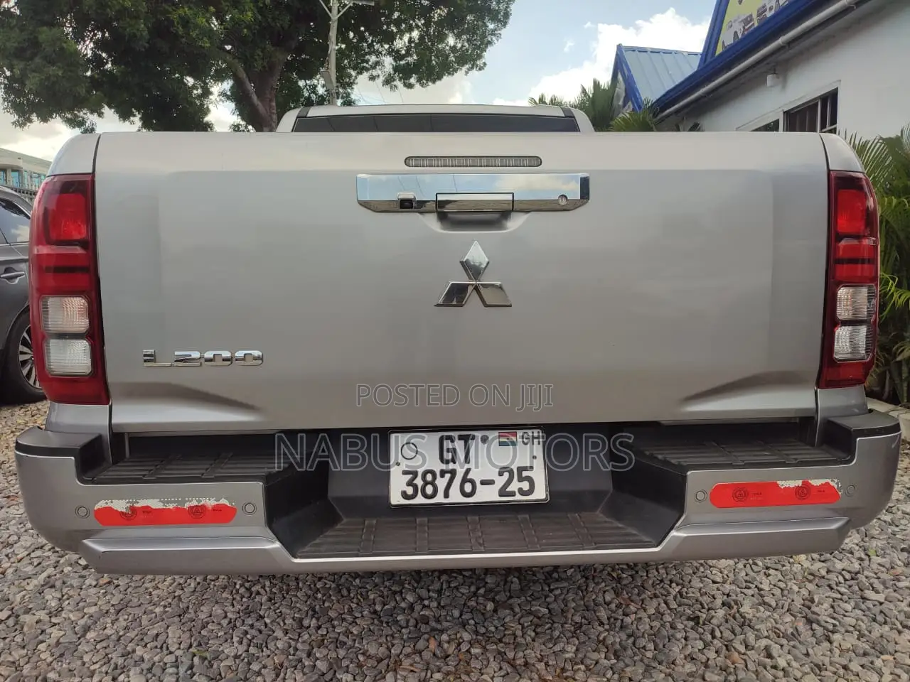 Mitsubishi L200 2025 Gray
