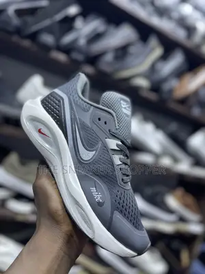 Nike Running Ash And Under White