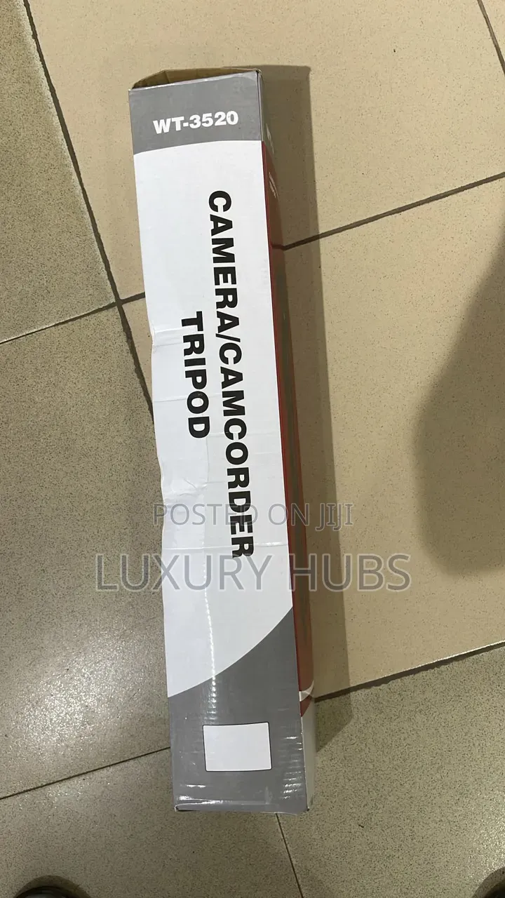Live Stream 5ft Tall Tripod Stand
