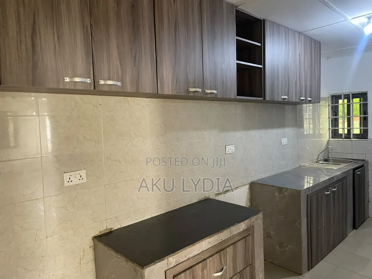 2bdrm House in Blaka Properties, Cold Store for rent