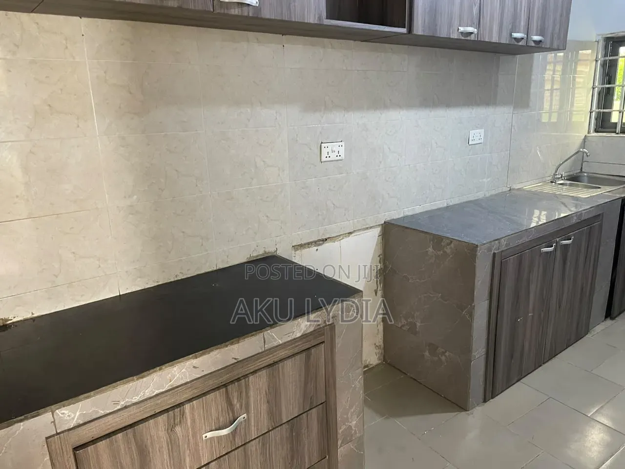 2bdrm House in Blaka Properties, Cold Store for rent
