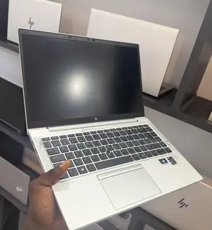 Laptop HP EliteBook 840 G8 16GB Intel Core i7 SSD 512GB