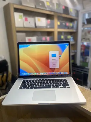 Laptop Apple MacBook Pro 2015 16GB Intel Core i7 SSD 256GB