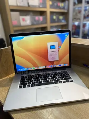 Laptop Apple MacBook Pro 2015 16GB Intel Core i7 SSD 256GB