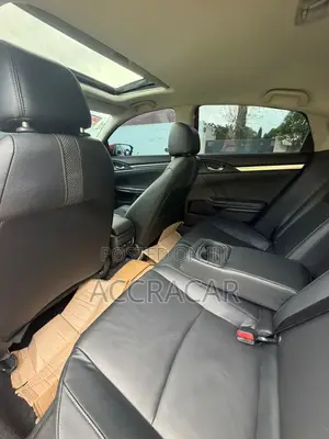 Honda Civic 2020 Red