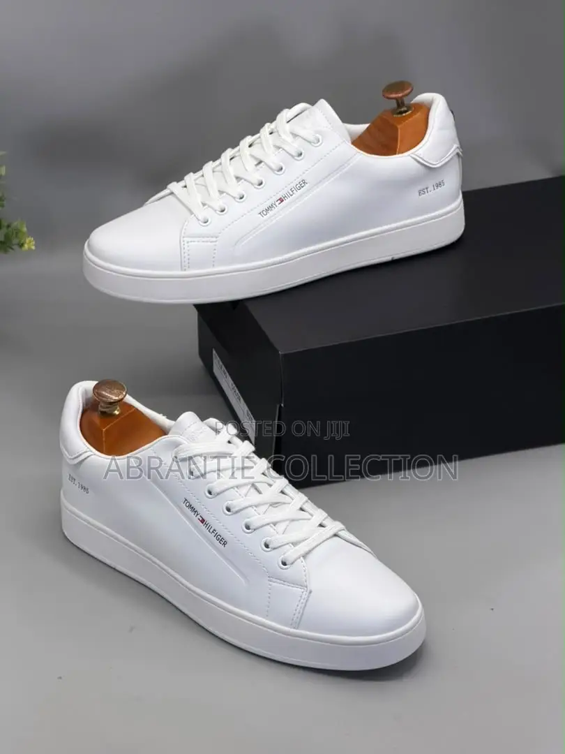 Tommy Hilfiger Lace Up Sneaker