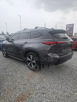 Toyota Highlander 2022 Gray