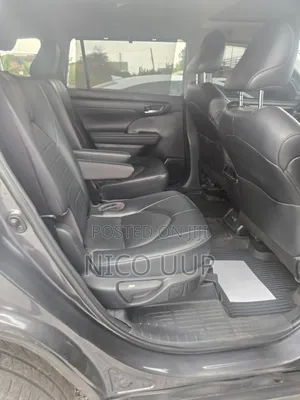 Toyota Highlander 2022 Gray
