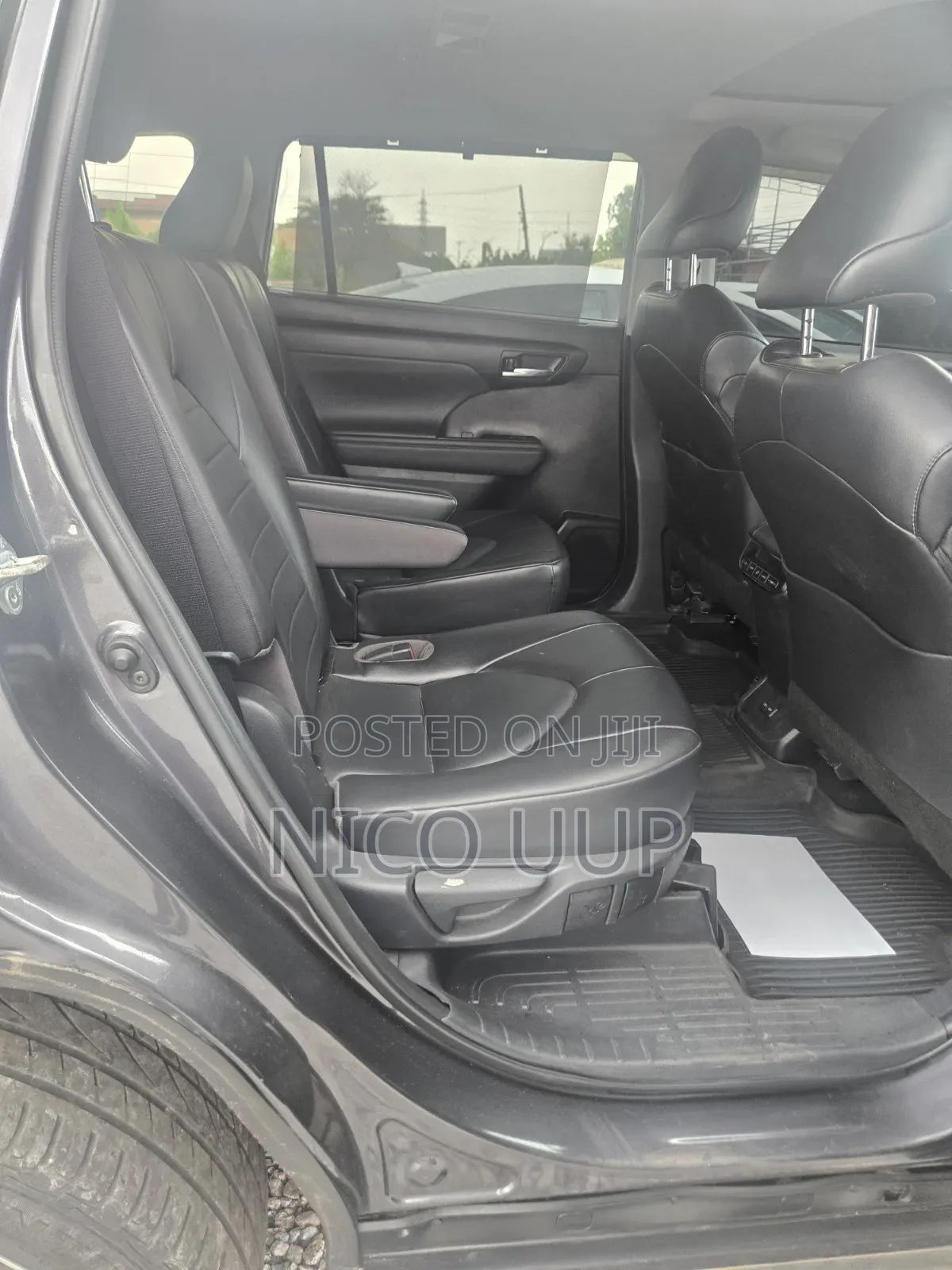 Toyota Highlander 2022 Gray