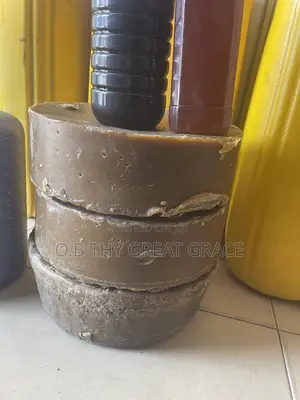 Raw Honey Wax Without Any Dilution