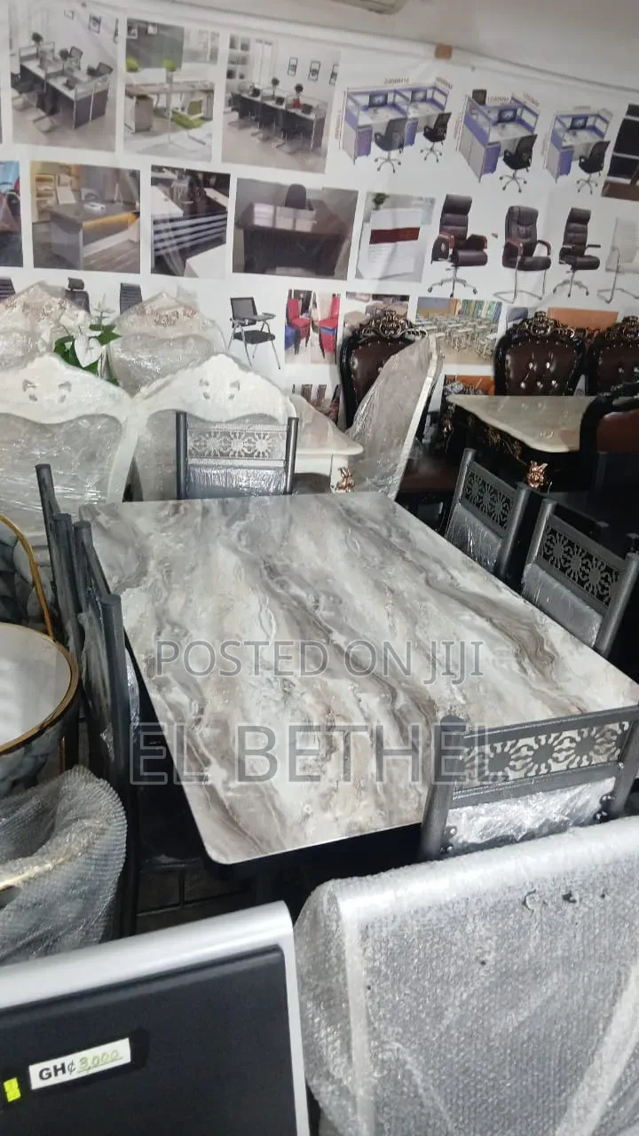 Dining Chairs Set and Table With Shredded Design