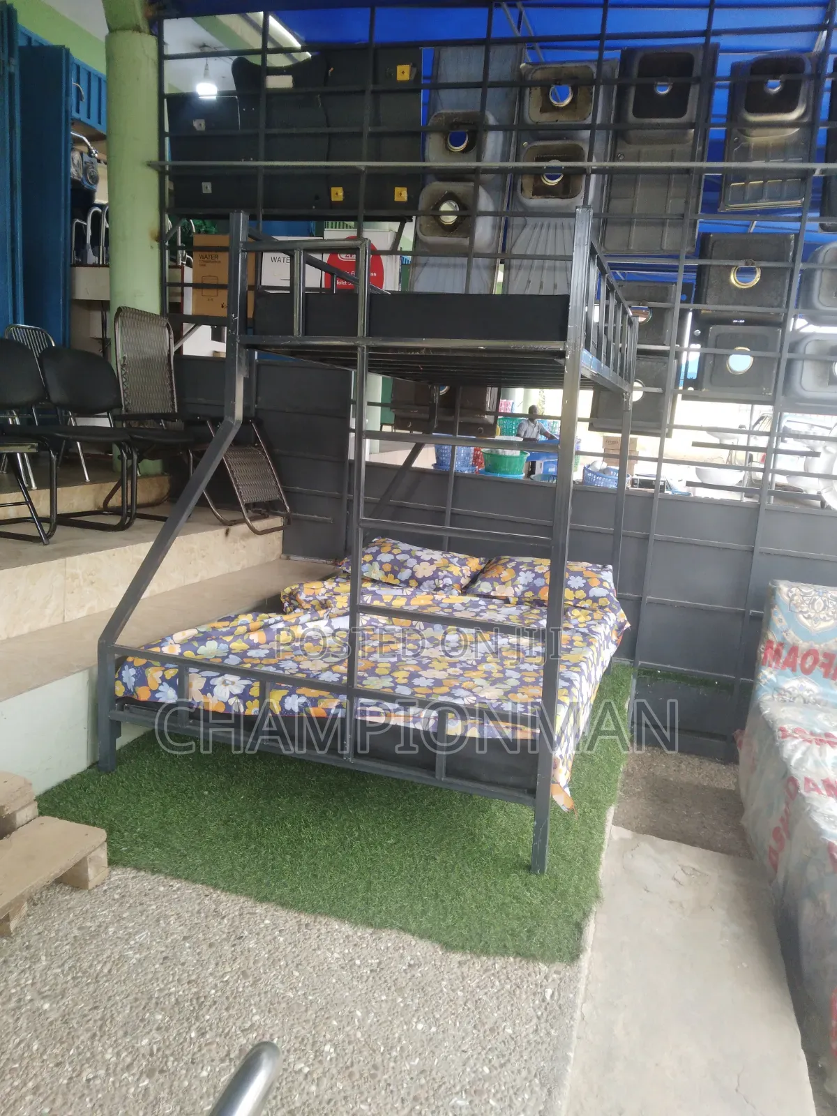 Family Metal Bed