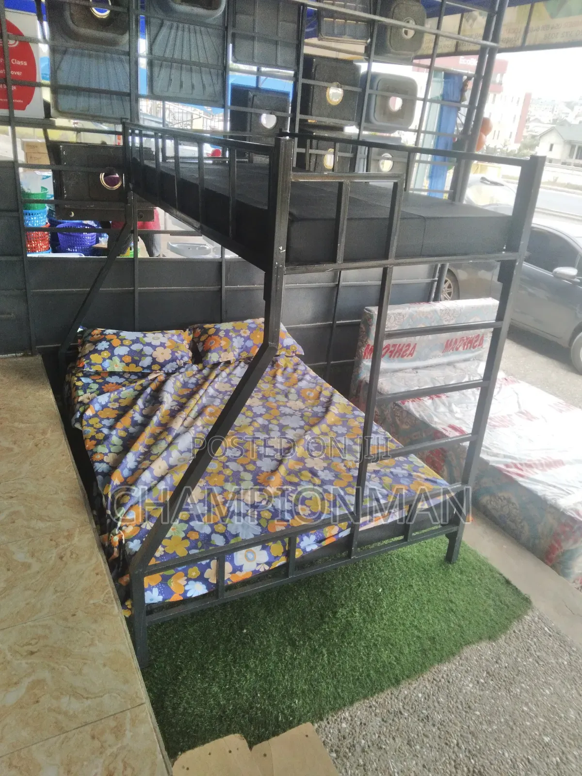 Family Metal Bed