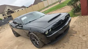 Dodge Challenger 2019 Black