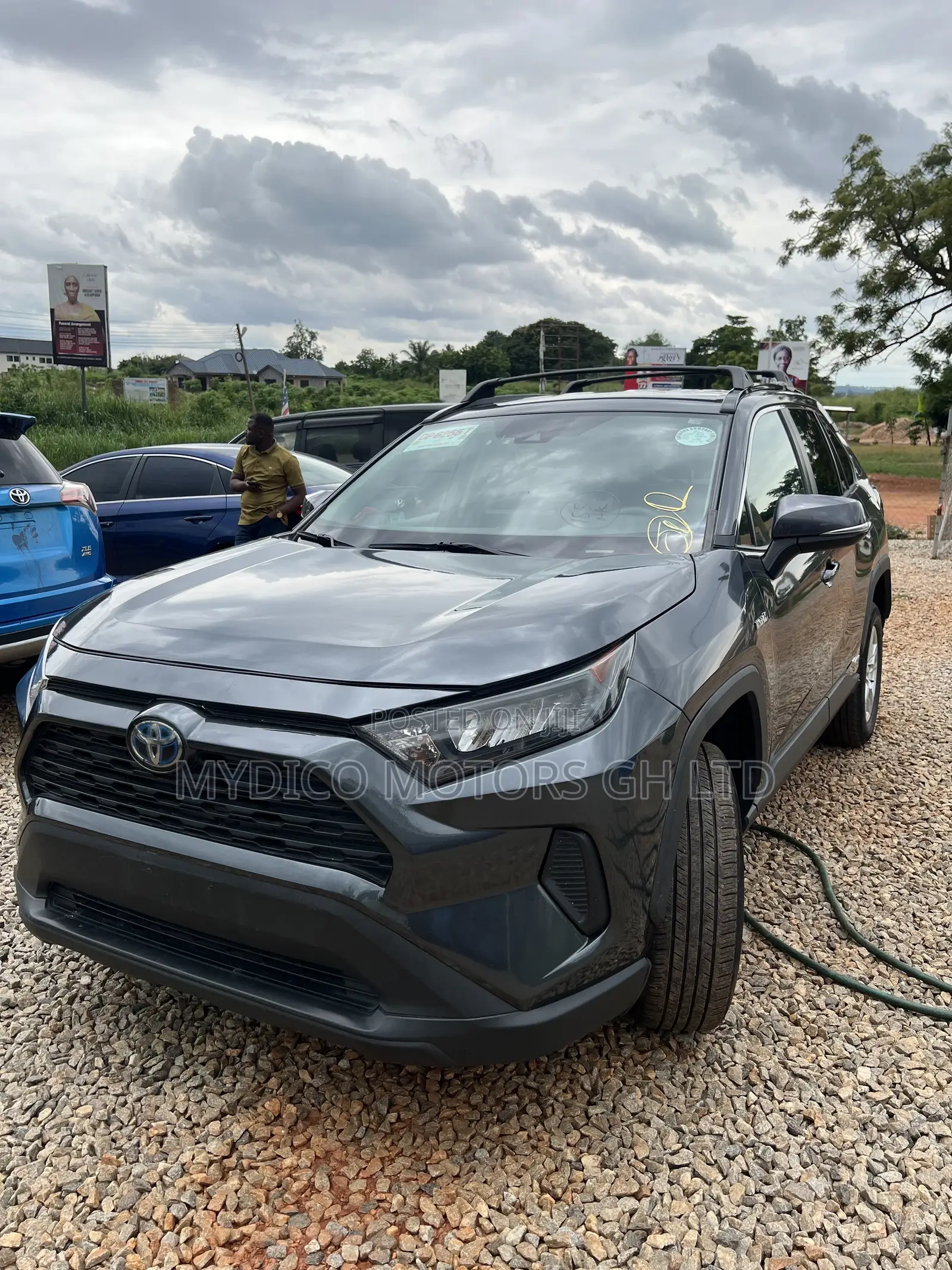 Toyota RAV4 LE AWD 2020 Gray
