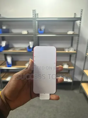 Apple iPhone 12 64 GB Red