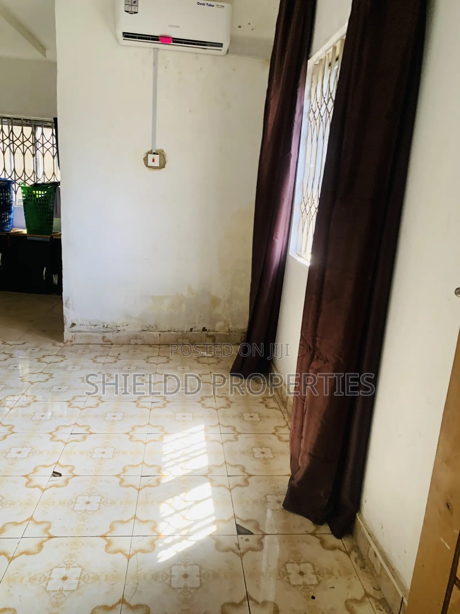 1bdrm Apartment in Chamber And Hall, Abokobi for rent