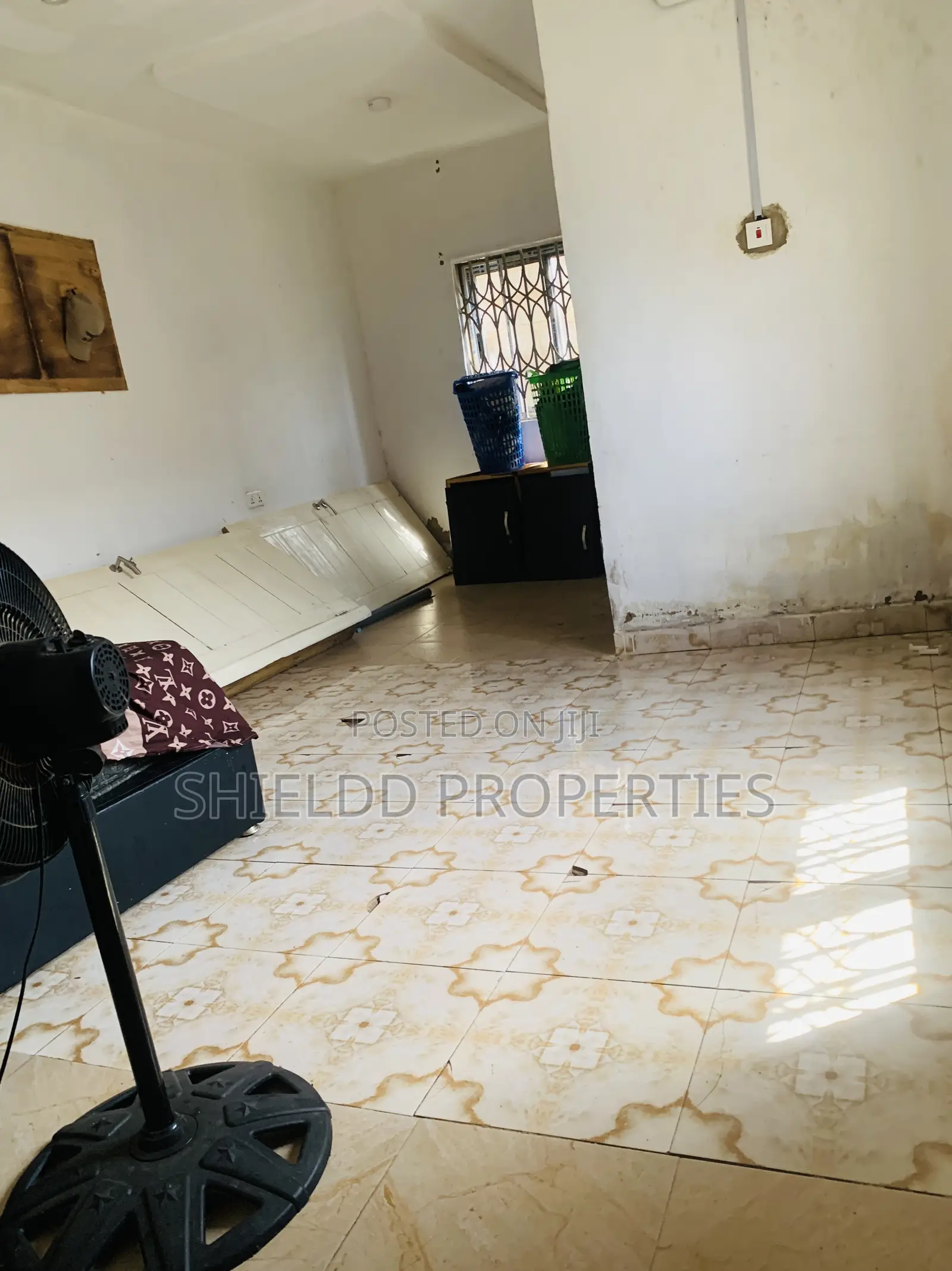 1bdrm Apartment in Chamber And Hall, Abokobi for rent