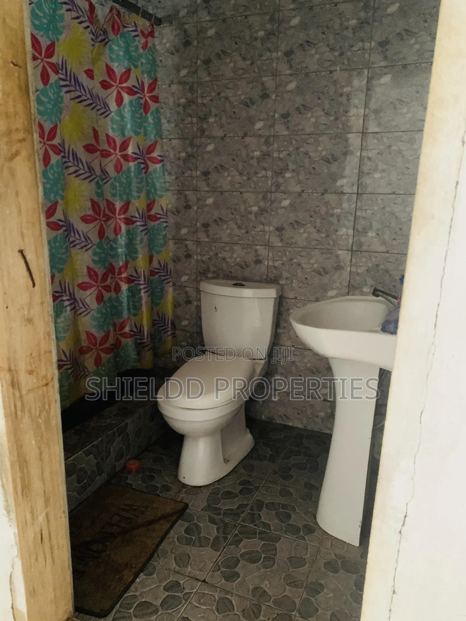 1bdrm Apartment in Chamber And Hall, Abokobi for rent