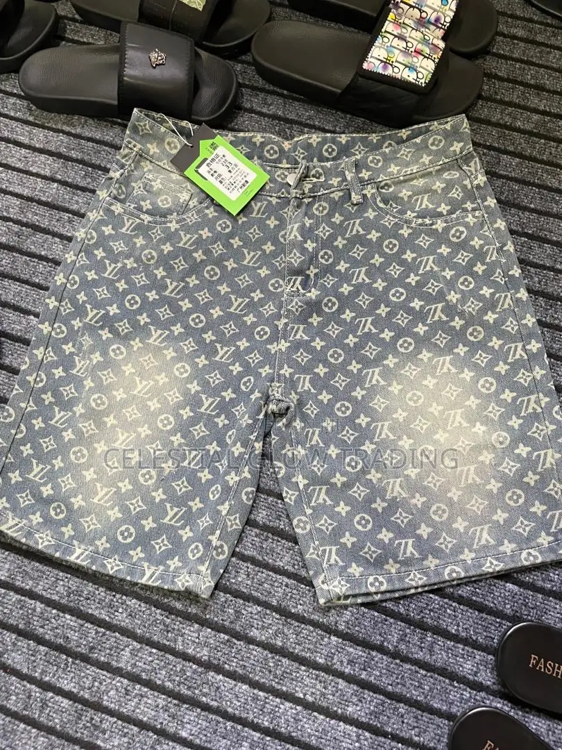 All Men’S Street‐Style Denim Shorts
