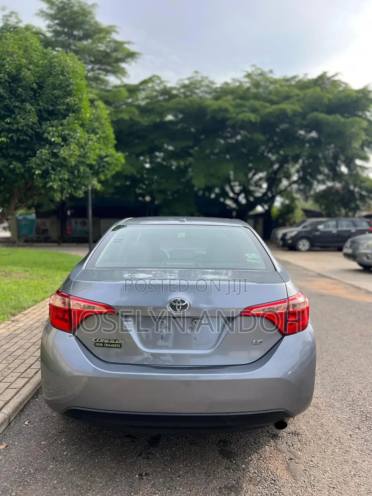 Toyota Corolla L (1.8L 4cyl 2A) 2019 Gray