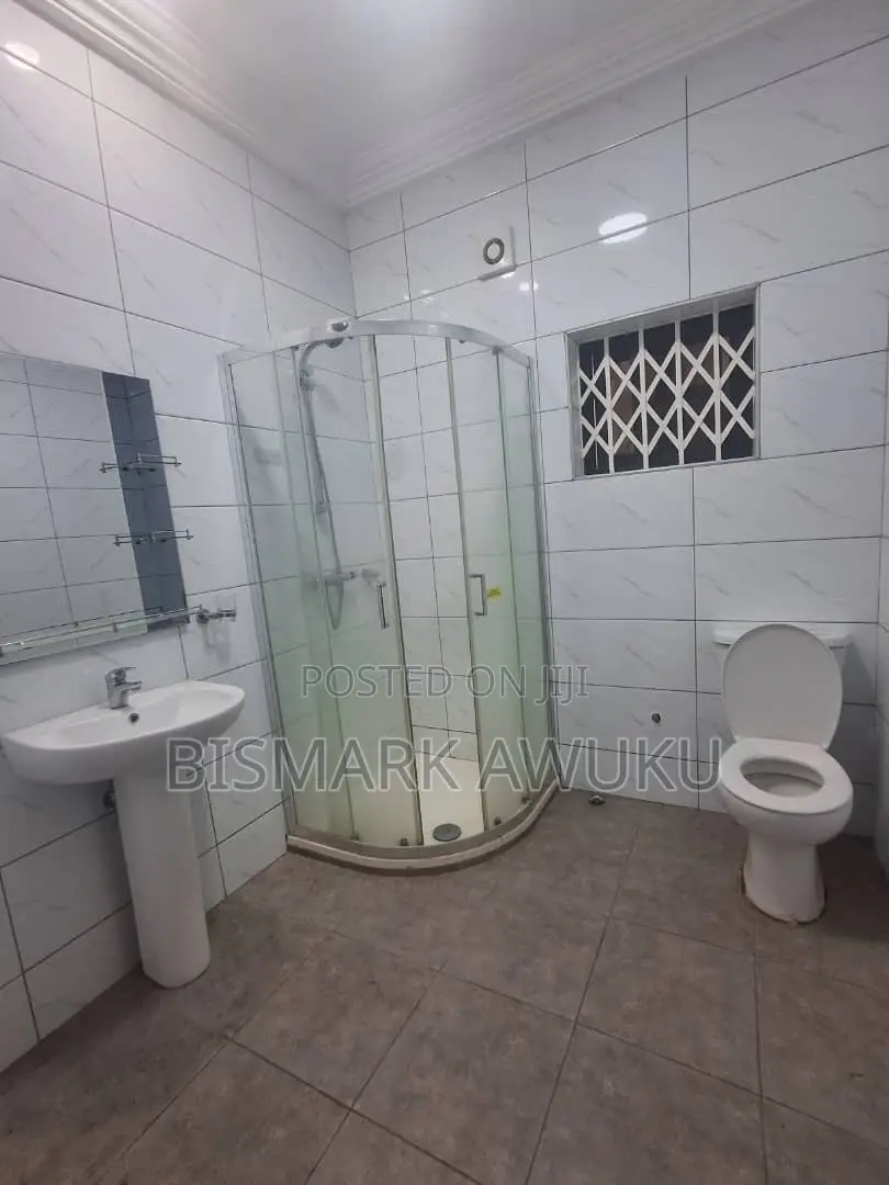 4bdrm House in East Legon for rent
