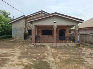 4bdrm House in Atasomanso, Kumasi Metropolitan for rent