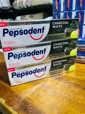 Pepsodent Charcoal White 130gr Removes Stains Whitens Teeth.